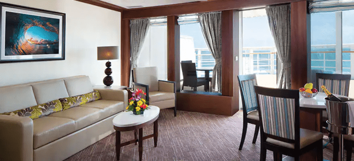 NCL Pride of America Owner's Suite with Large Balcony .png